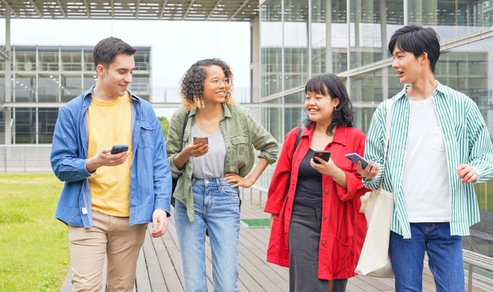 成功事例6: 多言語対応アプリの開発と活用